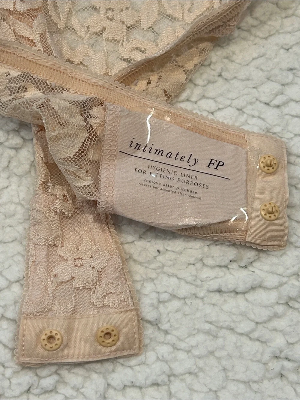 Free People Intimately Strike A Pose Lace Bodysuit size Small Peach Dust